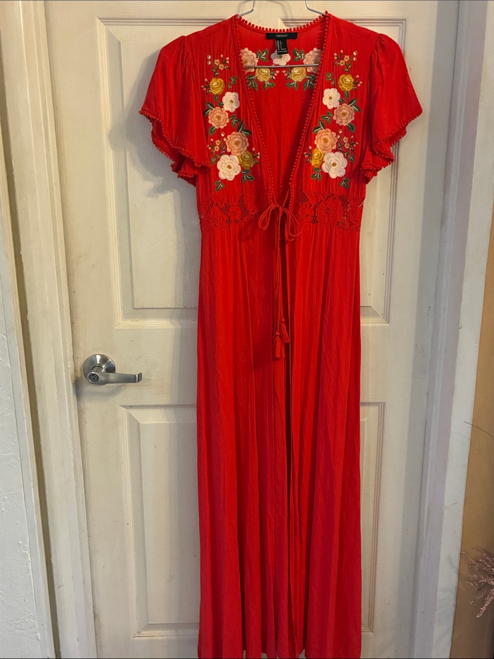 Forever 21 Red boho duster with Multicolor Floral Embroidery, Size: S